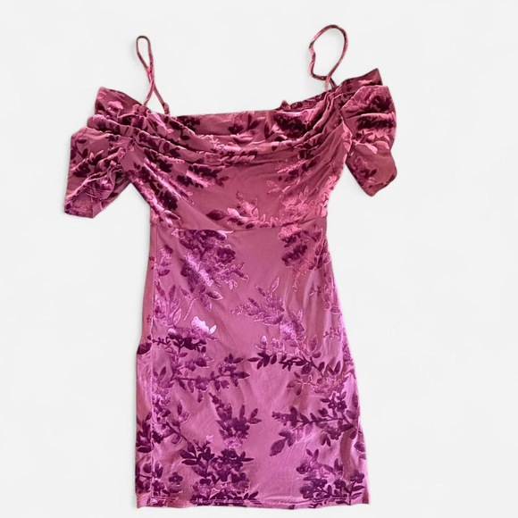 Forever 21 Dresses & Skirts - Forever 21 Y2K velvet baroque burgundy maroon mini fitted dress in Purple